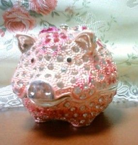 今回の記念に買った幸運の豚。キラキラ～ン☆