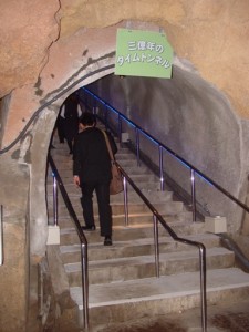 そしていよいよＢＧＭ制作を担当した「三億年のタイムトンネルへ」。間違ってもエレベーターへ行かないでね（笑）。