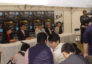 そして最後に記者会見がありました。