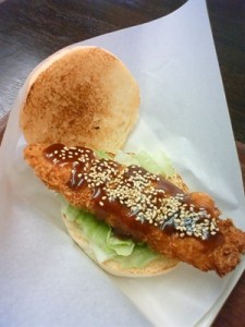 チキンカツドッグ