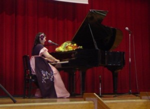 アンコールとして最後「ふるさと」を会場全体で大合唱。