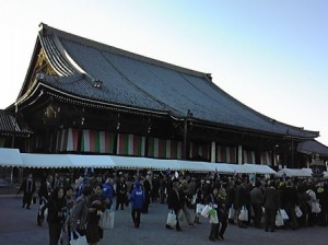 全国各地から参拝の人・人・人
