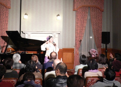 みんなで歌いながら手話を♪