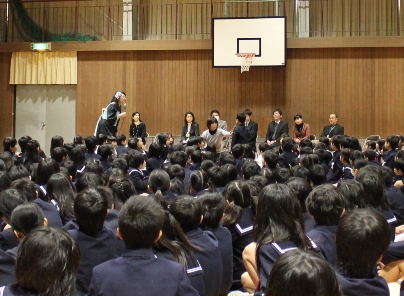 最後は質問コーナー。手があがるあがる。時間が足りませんでした～！