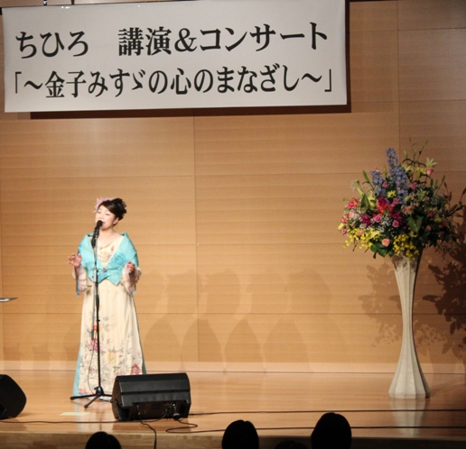 午前中に生徒の皆さんにお話したことも交えながらのトークと共に。親子で同じ日に、別々の時間ではあってもこうして聴いていただく機会は私にとっても有難いことです。