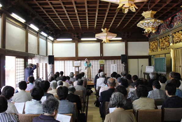 ２回目ということもあり、一緒に口ずさんでくださるお客様も♪