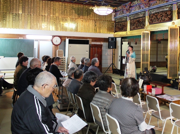 「大漁」からスタートし、「星とたんぽぽ」や「鯨法会」、「さびしいとき」と続きました。