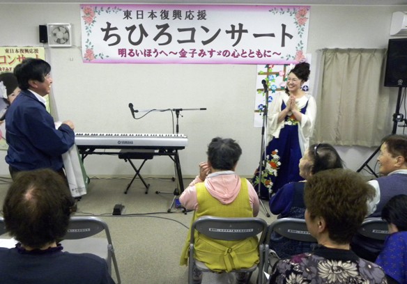 最後には、毎年いただいているシーフードケーキのお土産をいただきました！