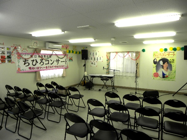 セッティング完了！巨大ポスターも横断幕のタイトルも、郡山市のチームＫスタッフのご厚意により作っていただいたものです。