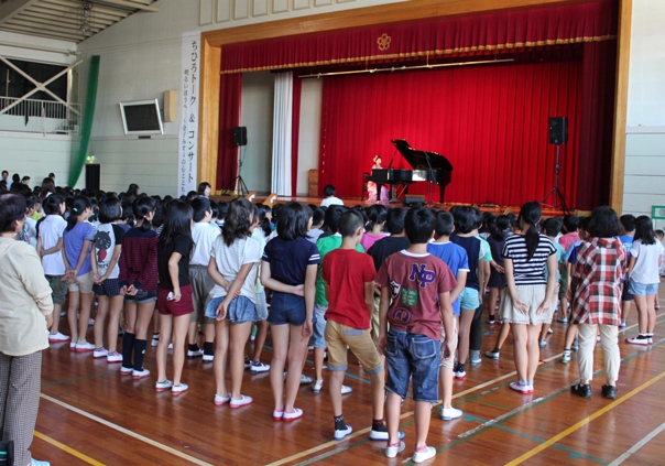 みんなで「ふるさと」を歌いました！とっても大きないい歌声でした！